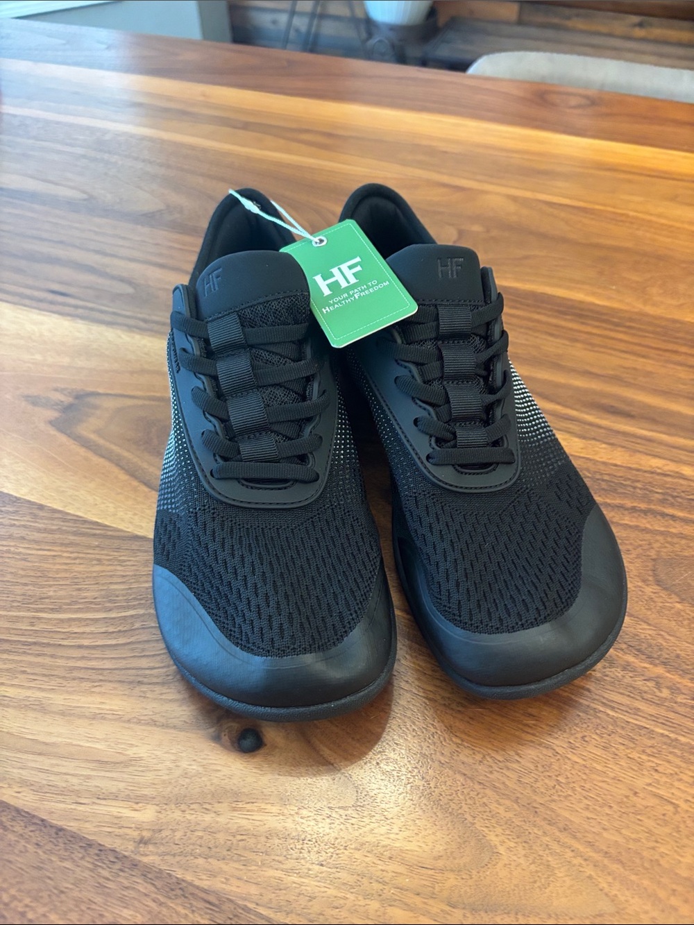 NWT New Hike Footwear Black White Stride Series Size W 10-10.5 M 8-8.5